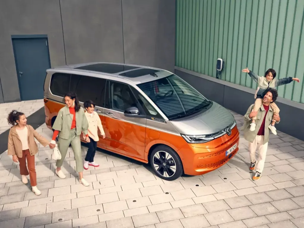 13940-vw-multivan-rodina.webp